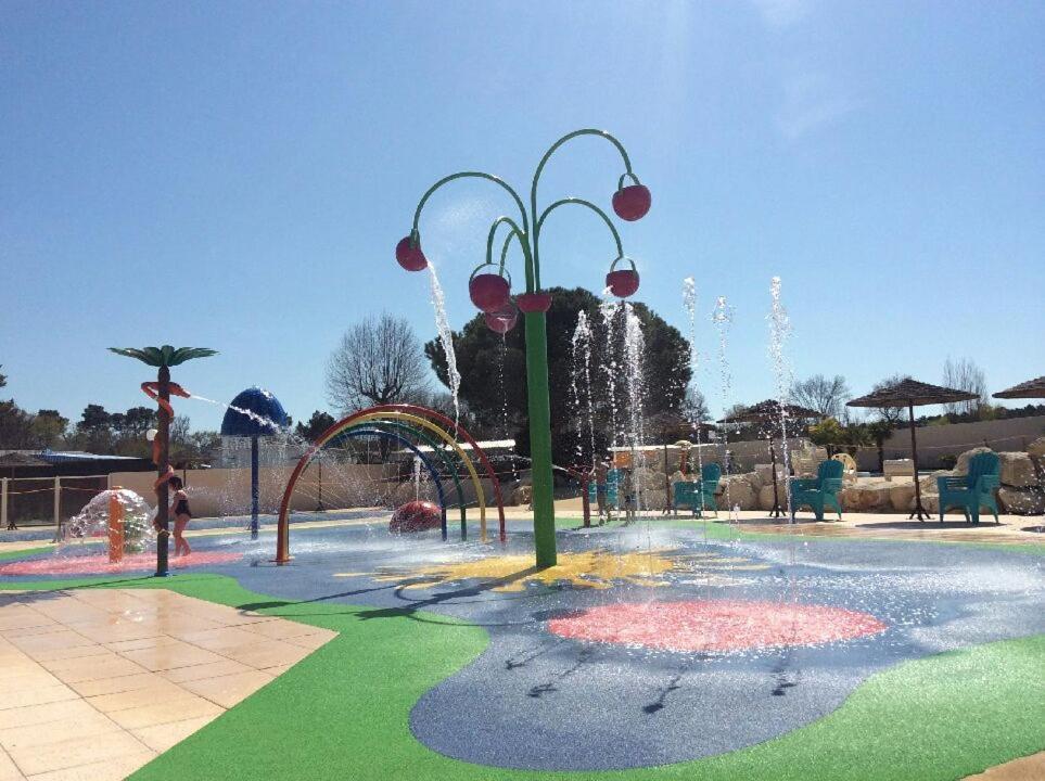 Campsite Les Charmette Les Maths La Palmyre 4*